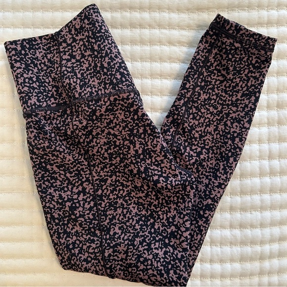 Athleta Salutation Stash Pocket Gravel II 7/8 Tight in Mineral Brown, Size Small - Picture 10 of 10